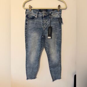 Liverpool Abby Skinny Crop Fray Jeans NWT Sz 6/28